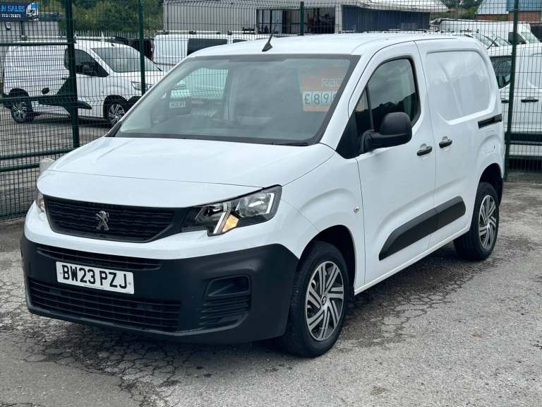 2023 Peugeot Partner 1000 1.5 BlueHDi 100 Professional Premium + Van PANEL VAN DIESEL Manual