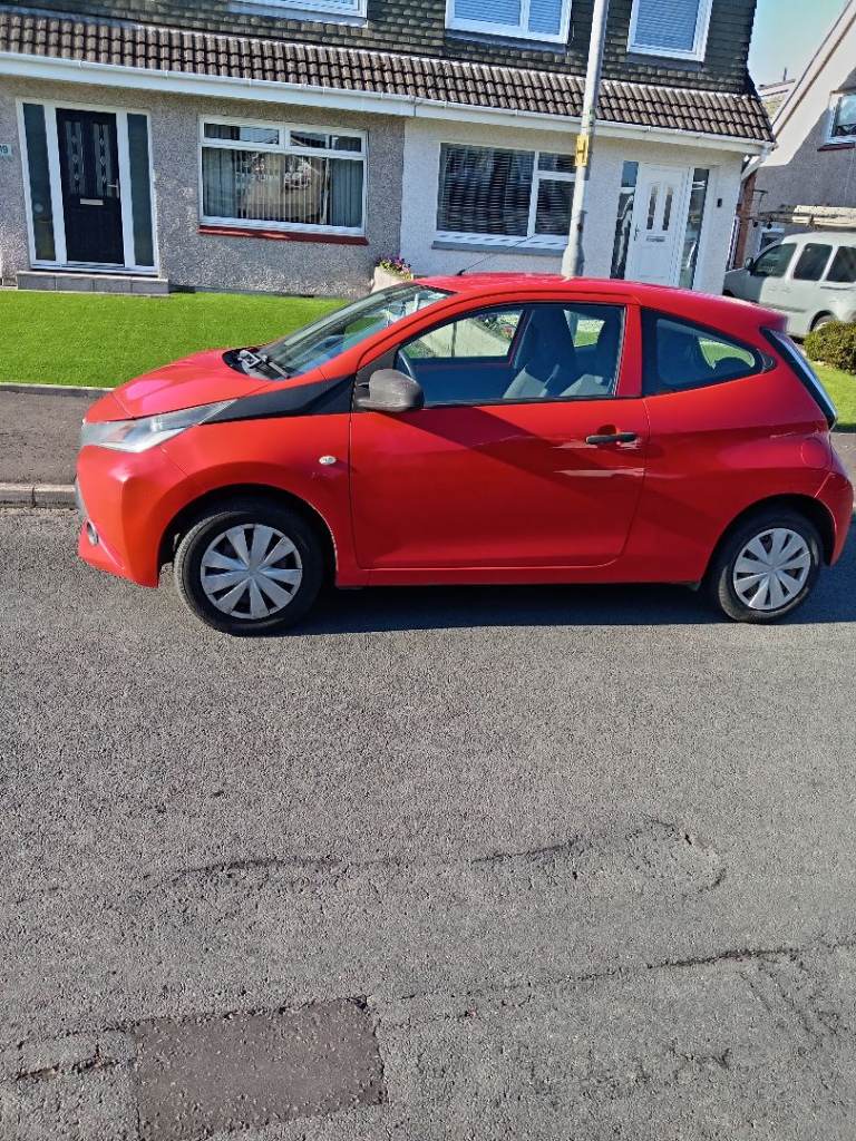 Toyota, AYGO, Hatchback, 2015, Manual, 998 (cc), 3 doors