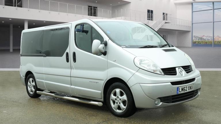 Renault Trafic 2.9T 2.0 LL29DCI 115 Automatic 9 Seat LWB Sport Minibus 2012/62