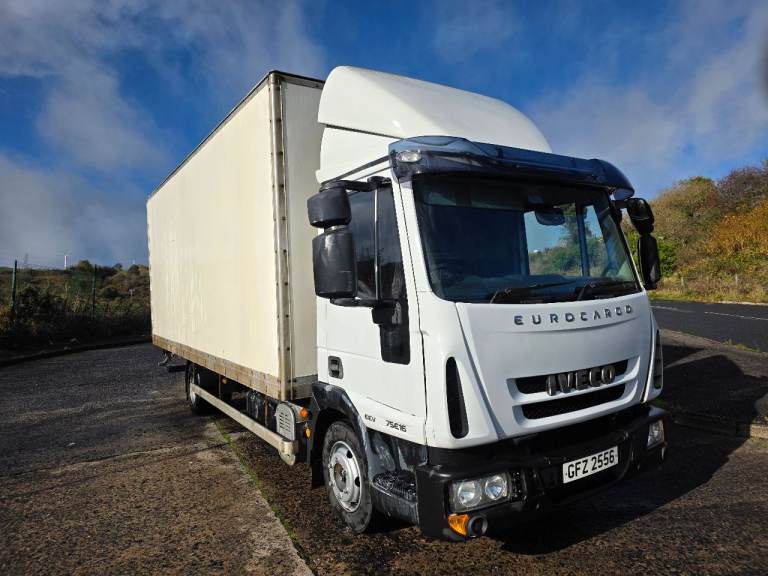 2011 iveco euro cargo automatic box lorry tail lift