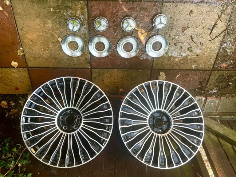 2 wheels 20 ,S class Mercedes £100