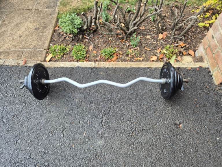 35kg EZ Curl Bar set in Good Condition