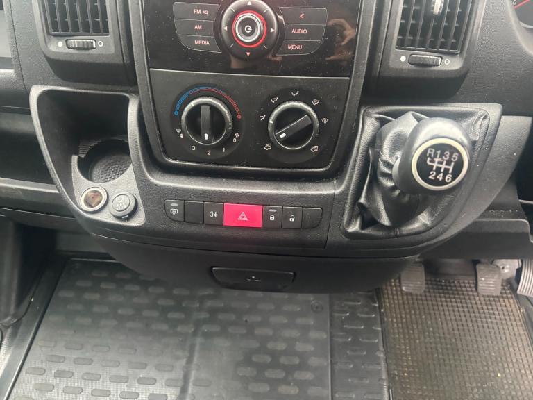 2013 Peugeot Boxer  2.2 HDi 440 Window Van 4dr Diesel Manual FWD L4 H2 (130 bhp) Minibus Diesel M...