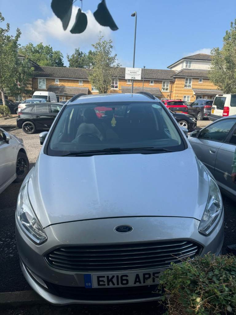 PCO Car hire hybrid , 7 seater , 8 seater, prius