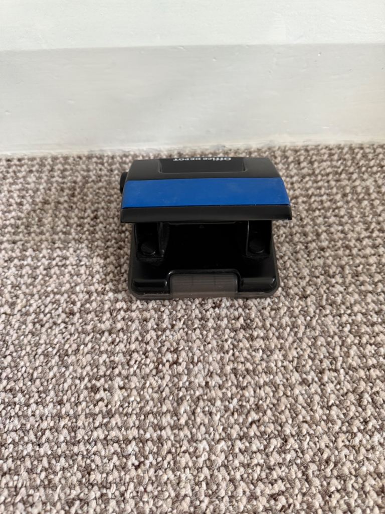 Office Depot Heavy Duty Hole Punch