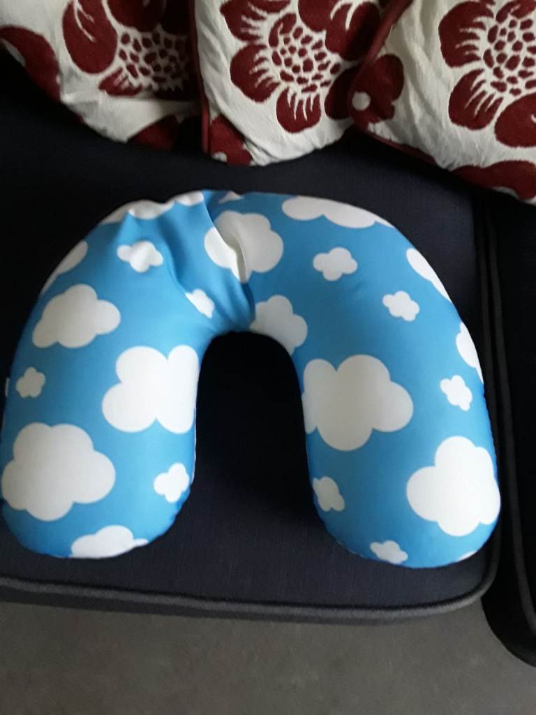 Travel pillow