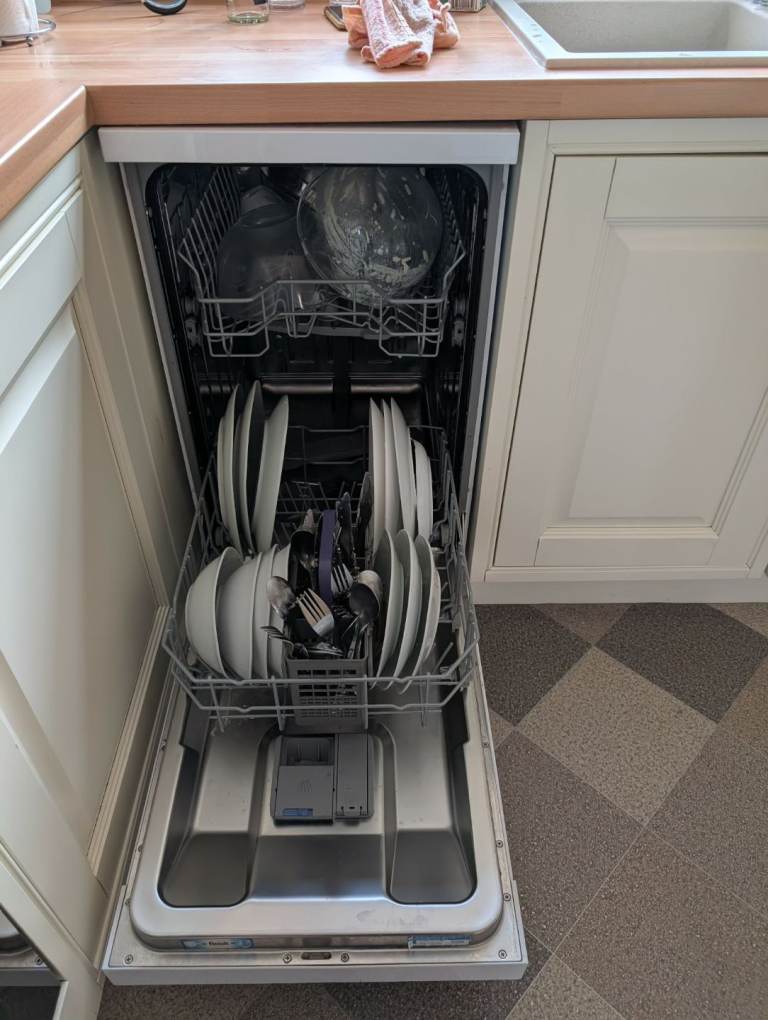 Dishwasher 