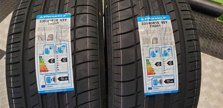 235 40 18   2 x tyres Triangle Sporte X NEW! All Seasons