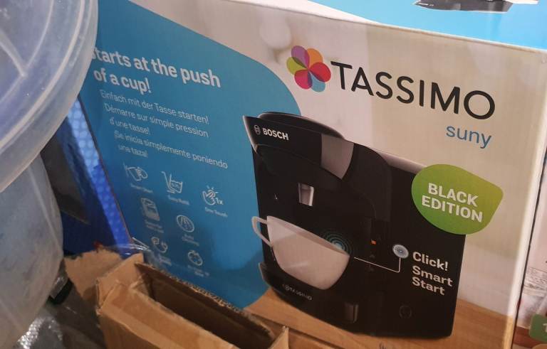 Bosch Tassimo Suny "Black Edition" – Boxed & Excellent Condition + PODS 