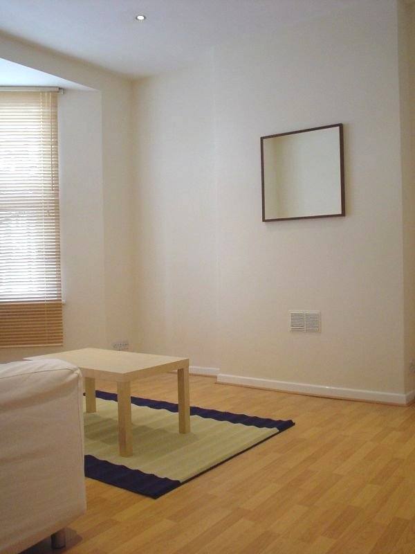 1 bedroom flat in 15 Ely Road, Cardiff, CF5 Book Online - The Rent Guru {50}