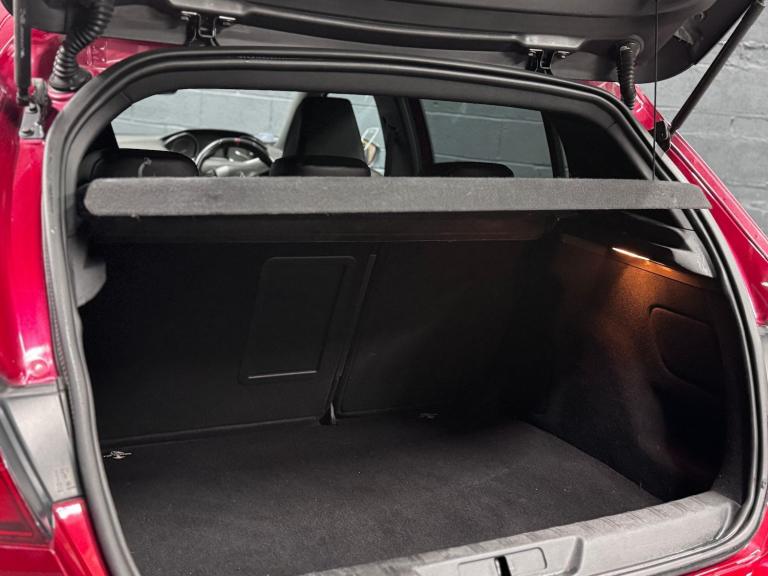 PEUGEOT 308 1.6 THP GTi by Peugeot Sport 2016