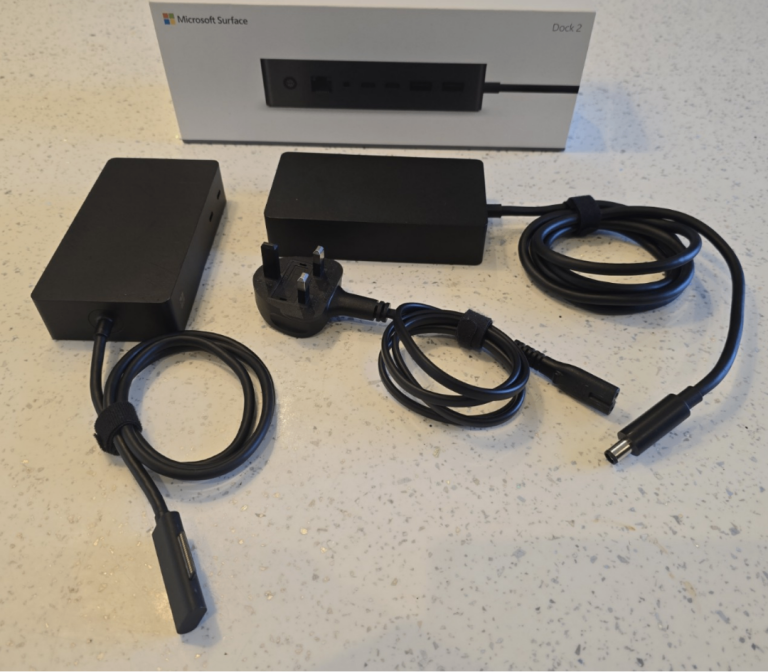 Microsoft Surface Dock 2 – USB-C, 4K Video Support, Power Supply, complete and fully working