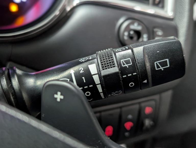 2015 Kia Ceed 1.6 CRDi 2 Hatchback 5dr Diesel DCT Euro 6 (s/s) (134 bhp) HATCHBACK Diesel Automatic