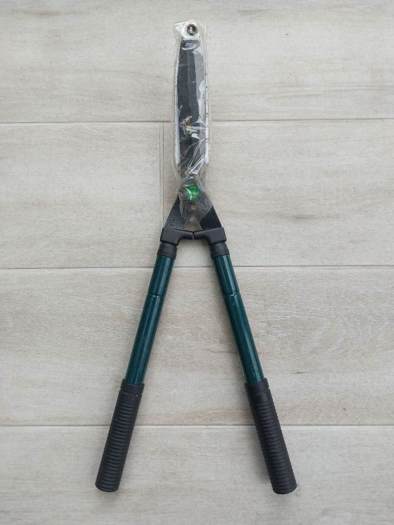 Garden shears