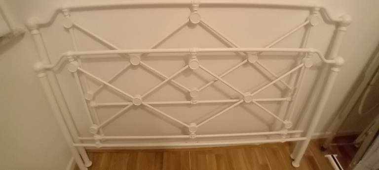 King size bed  new not used in pristine  new order 