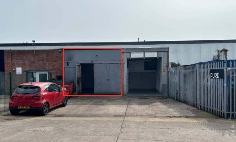 Industrial / Warehouse Unit to Let in Portsmouth – 491 sq ft