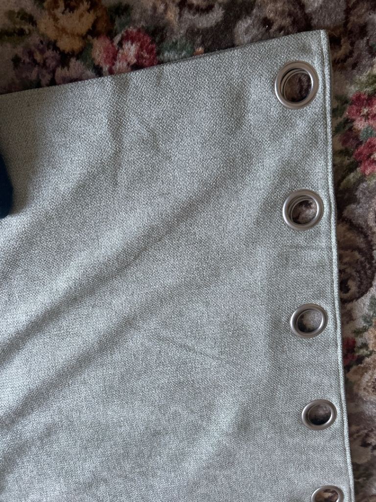 Pair of curtains 
