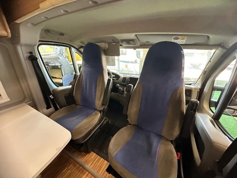 Globecar Globescout 2 berth 4 belts LHD DIESEL MANUAL 2007/57