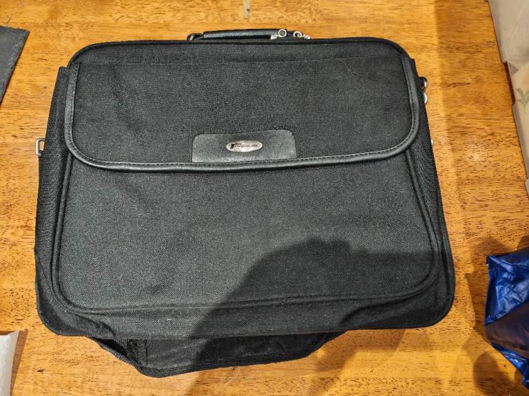 Laptop bag targus