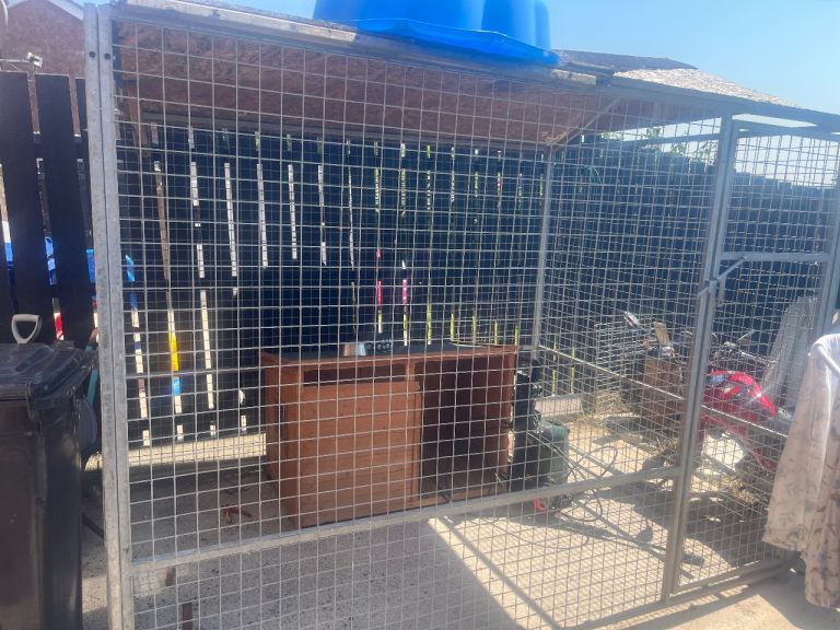 6ft x 8ft galvanised dog run