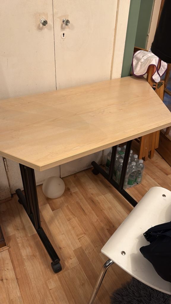 Study Table and Chair, £30.00 for Sale in Clermiston, Edinburgh | Gumtree