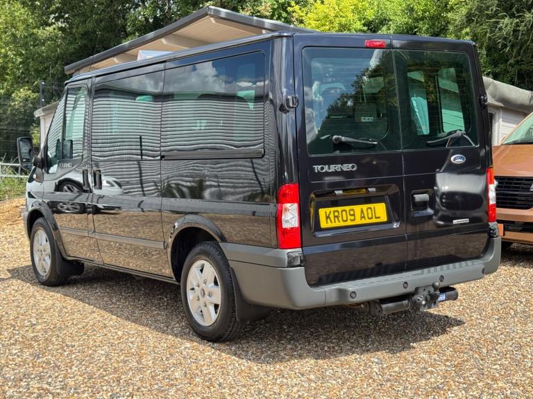 2009 Ford Transit Low Roof 8 Seater Limited TDCi 140ps MPV DIESEL Manual