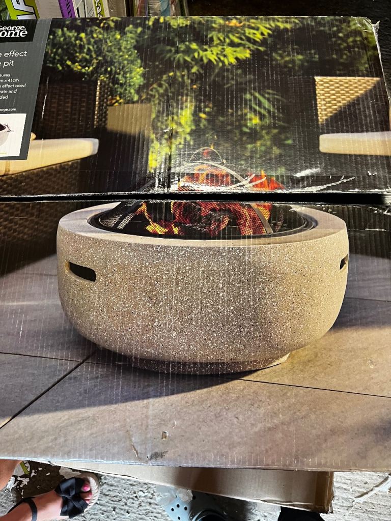 George Home Stone Effect Fire Pit – Brand New in Box