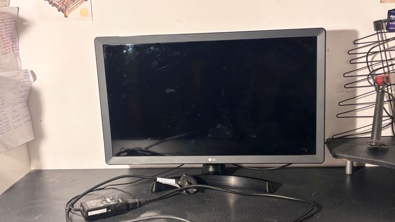 LG 24TN510S Television 23.5 Inch HD Smart LED TV Monitor-Comes with Satellite