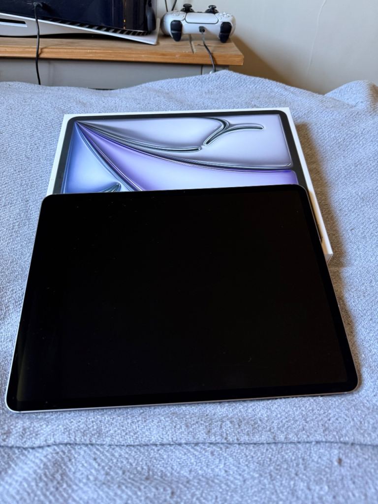 iPad Air 13 inch m4 WiFi and cellular NEW