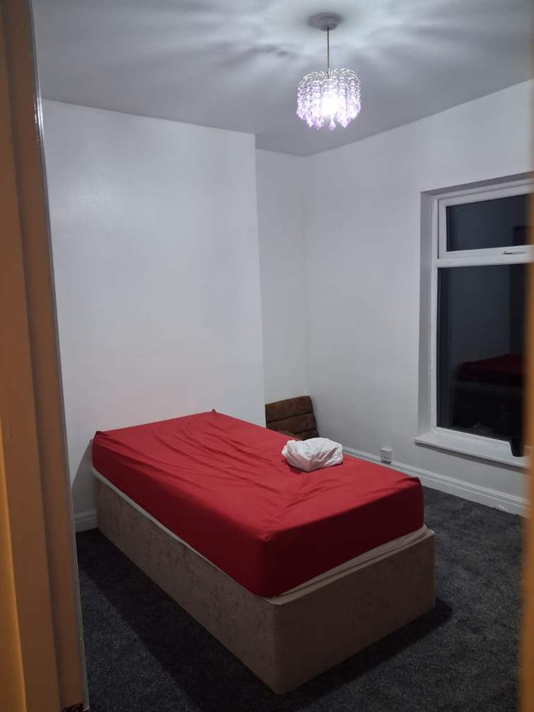 Single Room Available - Pearson Park