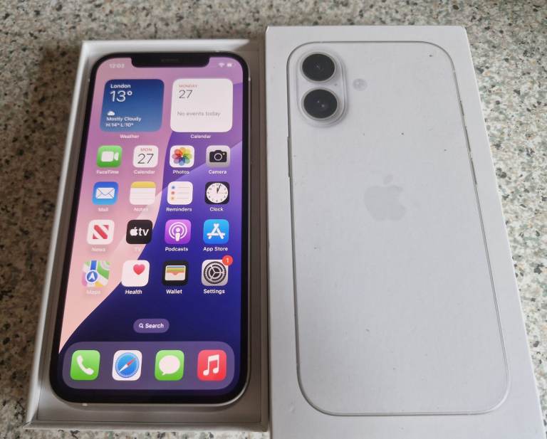 iphone 12 Imaculate condition 