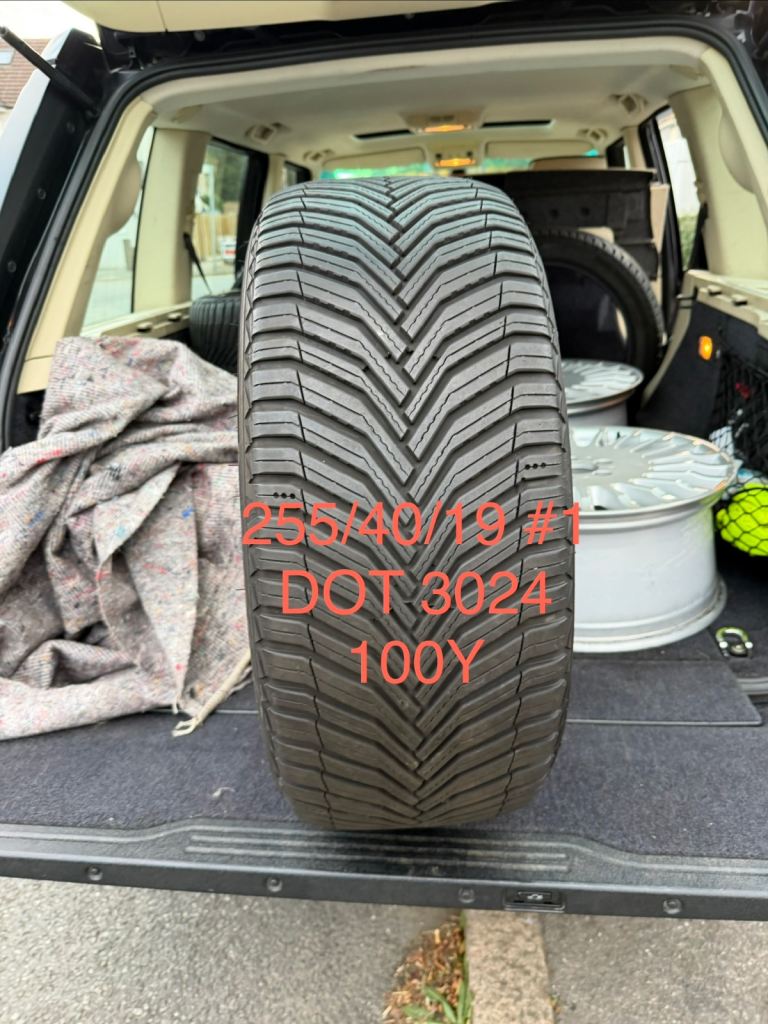 Michelin CrossClimate 2 255/40 R19 – Pair of Premium All-Season Tyres (5mm+)