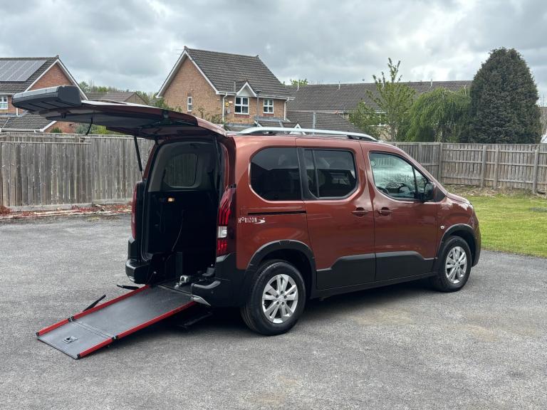 2021 PEUGEOT RIFTER 1.5 DIESEL WHEELCHAIR ACCESSIBLE VEHICLE (WAV)