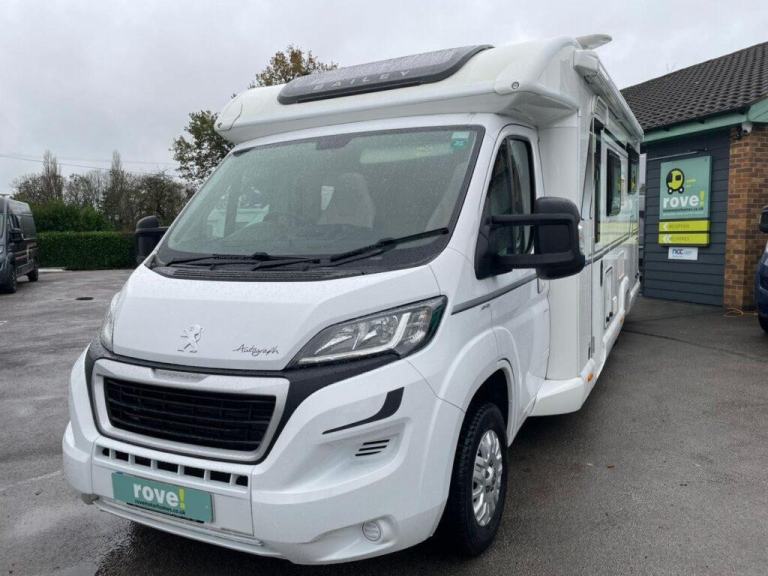 Bailey Autograph 79-4i 4 berth 4 belt rear island fixed bed motorhome
