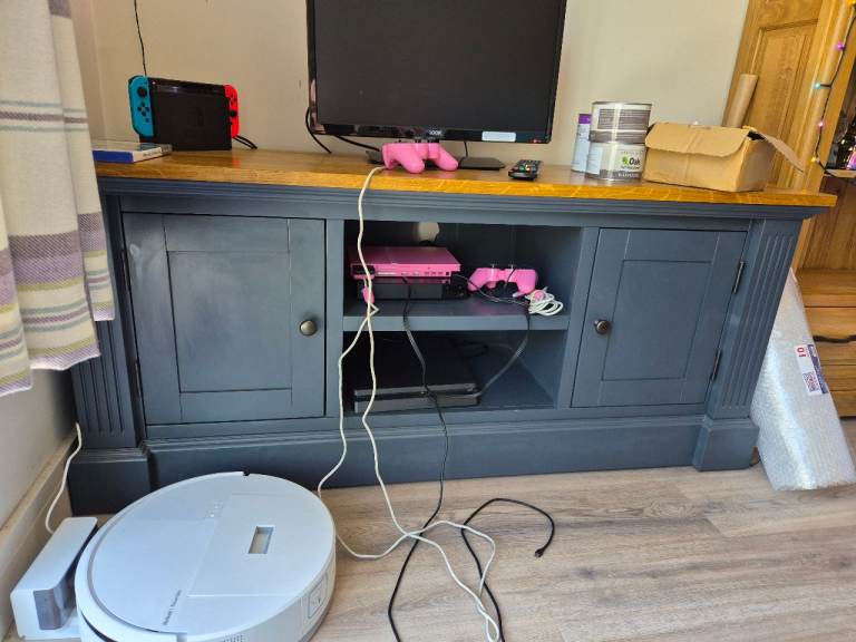 Oak Furnitureland TV Stand