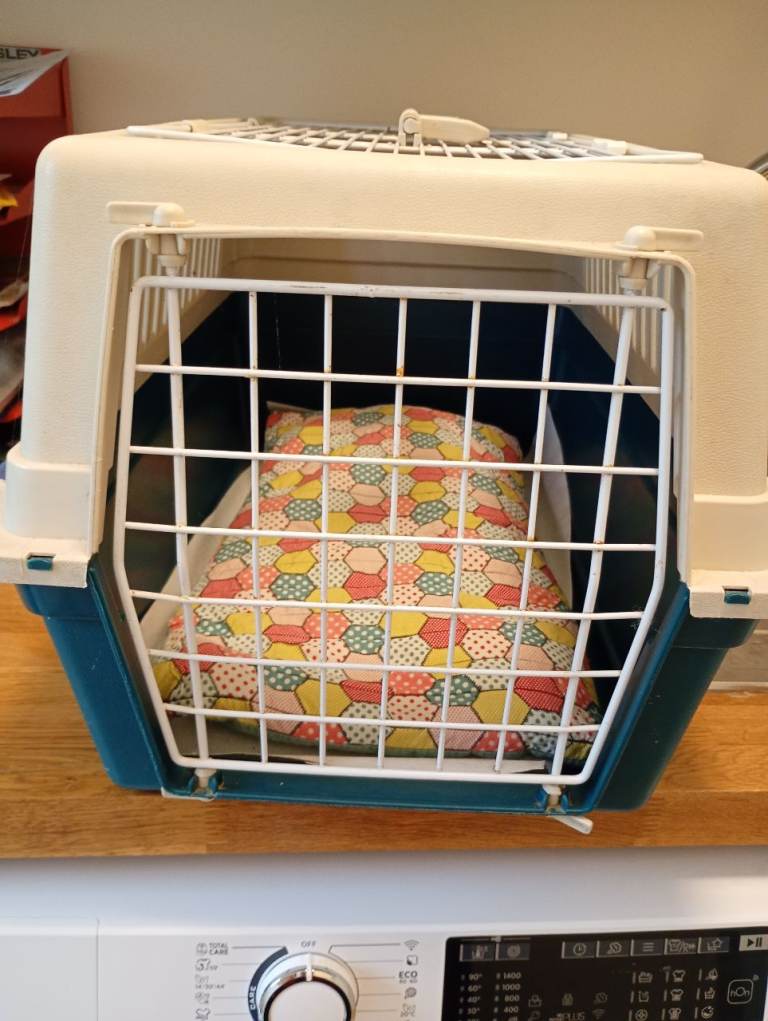 Cat carrier - front & top opening, detachable feeding bowl, cushion