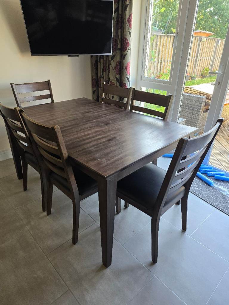 Solid Birch Top Extending table and 6 padded chairs