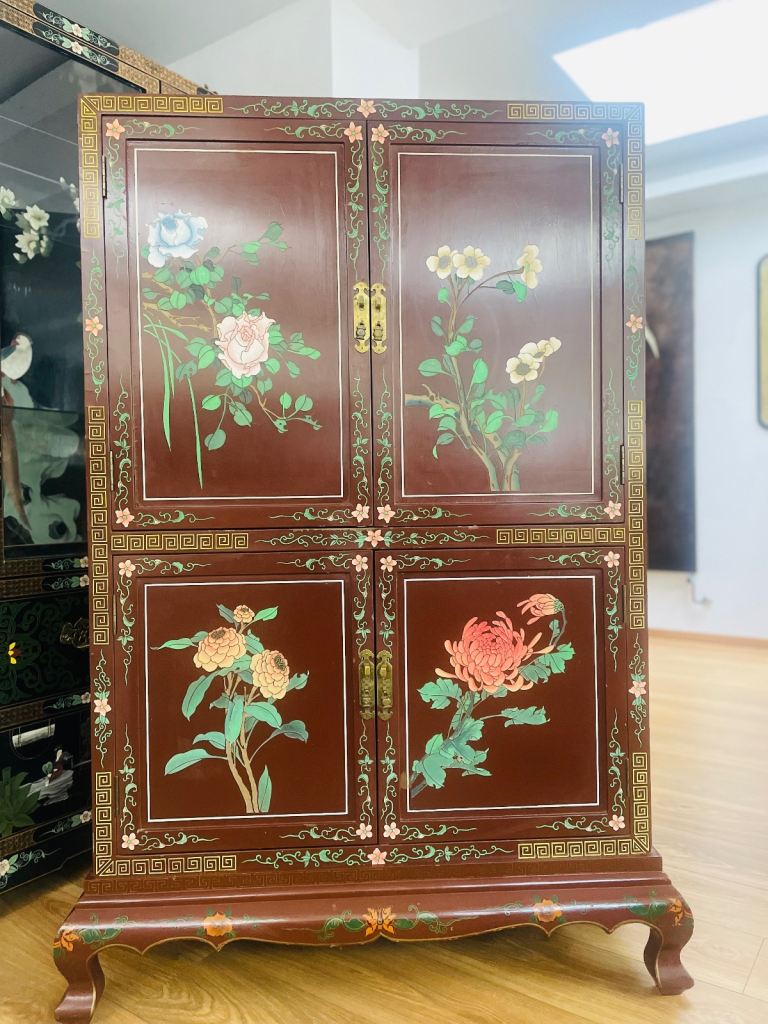 Oriental tv cabinet 