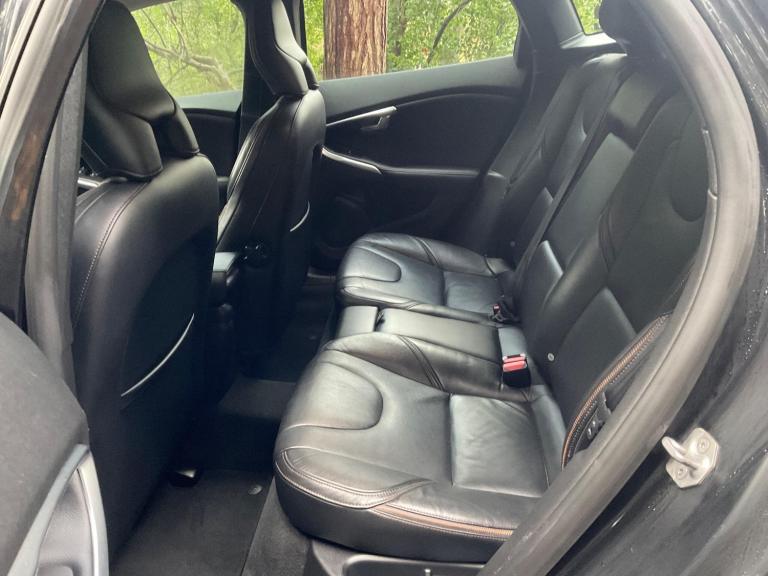 2015 Volvo V40 D2 Cross Country Lux Nav 5dr HATCHBACK DIESEL Manual