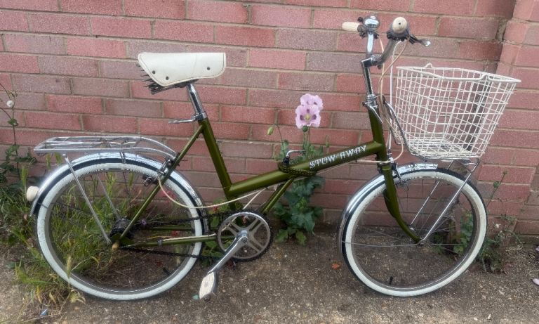 Vintage 1976 Raleigh Stowaway Shopper folding 3 speed bike, 20" wheels, new tyres