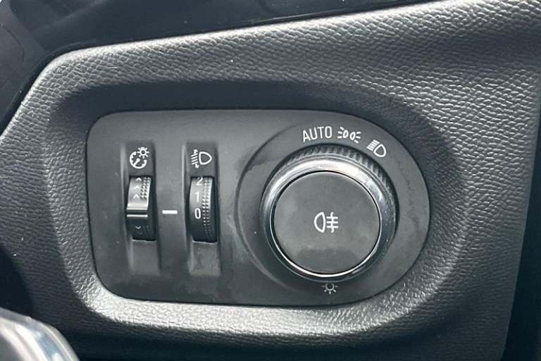 2023 Vauxhall Corsa 1.2 Design 5dr Manual HATCHBACK Petrol Manual