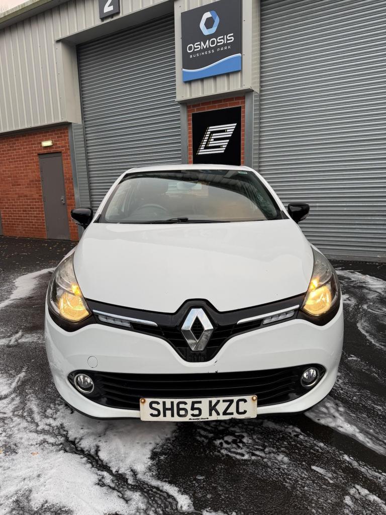 2015 Renault Clio 1.5 dCi 90 Dynamique Nav 5dr HATCHBACK DIESEL Manual