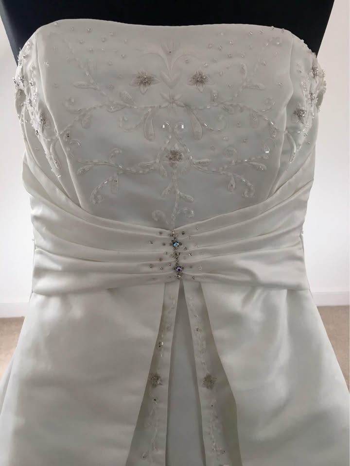 Margaret Lee Wedding Dress Ivory Size UK 12