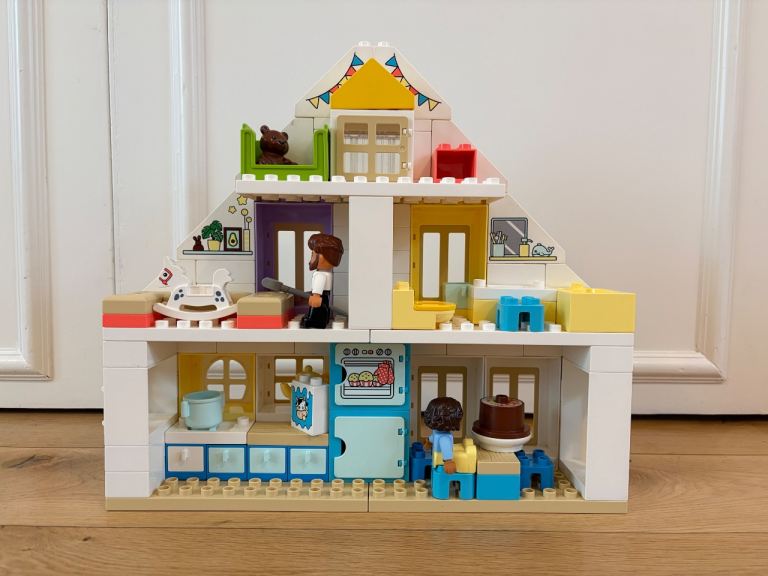 LEGO DUPLO Sets Approximate 220 pieces