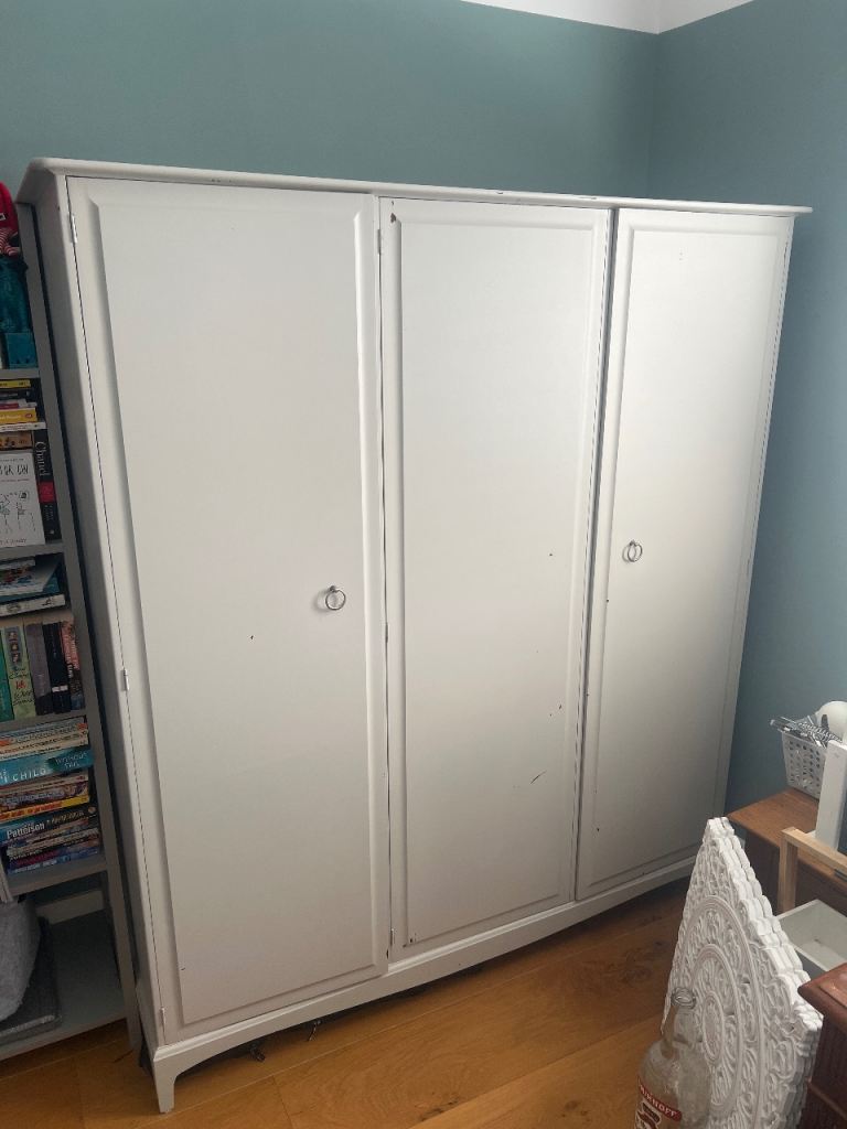 Triple Stag Wardrobe painted in farrow and ball - Good Condition, Solid Wood