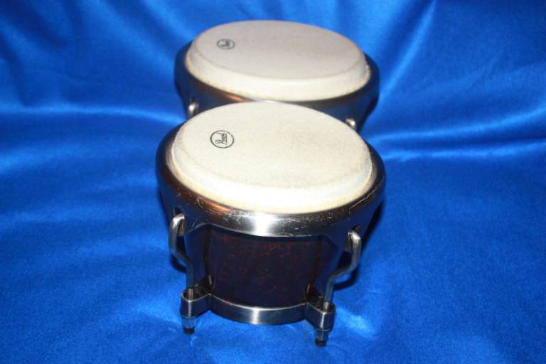Pearl Primero Pro Fibreglass Bongos 7in + 8.1/2in Wine Red Marble Finish ~ £80 ono