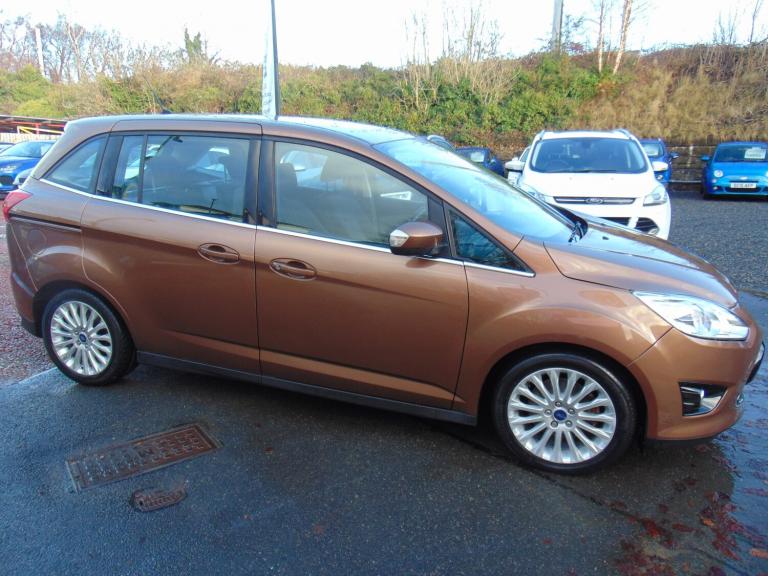 FORD GRAND C-MAX 1.6 TDCi Titanium * ONLY 57084 MILES * MOT DECEMBER 2026 * 7