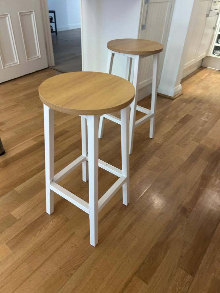 Bar Stools (Pair) – Wood-Effect Seats, White Frames