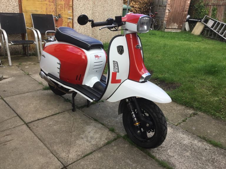 Royal alloy 125cc scooter, 2019 reg, possible delivery.