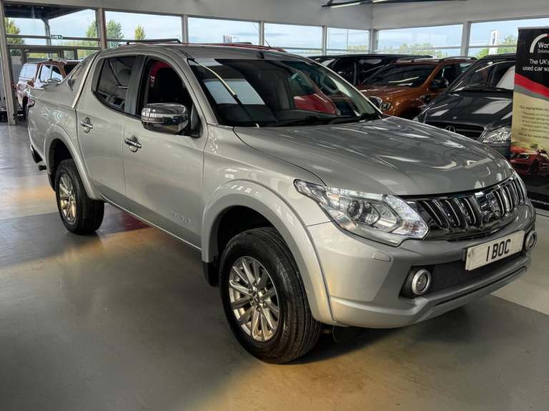2016 Mitsubishi L200 2.4 DI-D DC Barbarian 4WD Euro 5 4dr PICK UP Diesel Manual